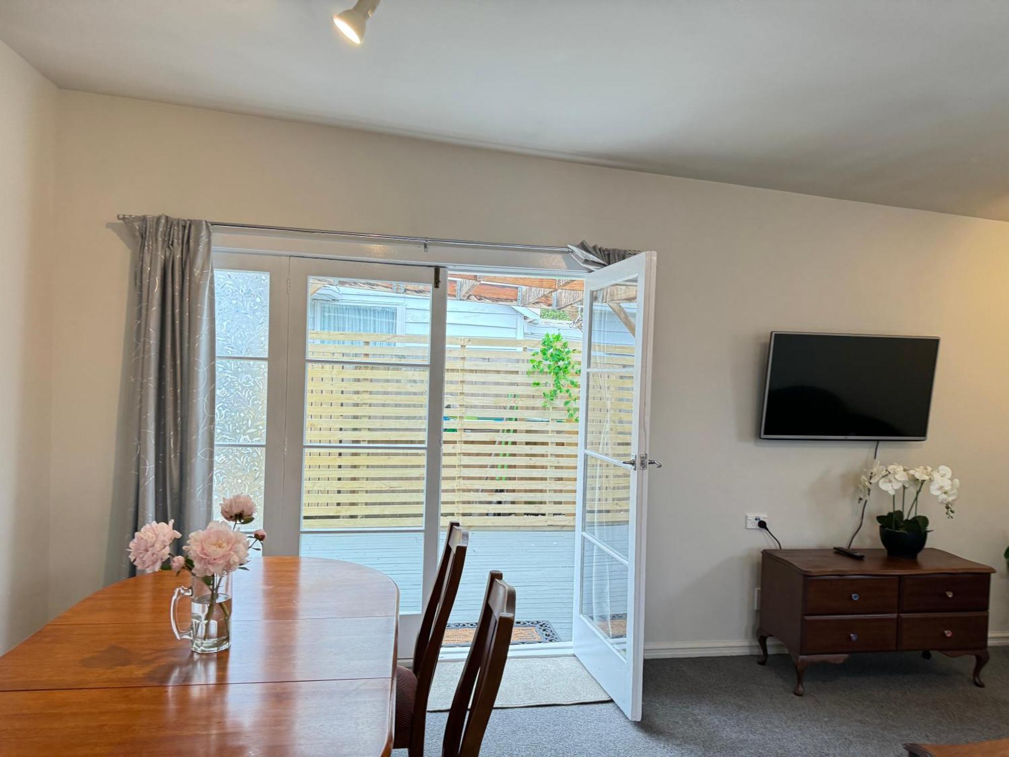 298 Home Christchurch Extérieur photo